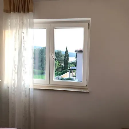 Apartmani Matea Cres Exterior photo