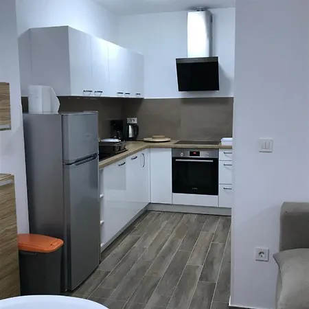 Apartmani Matea Cres Exterior photo